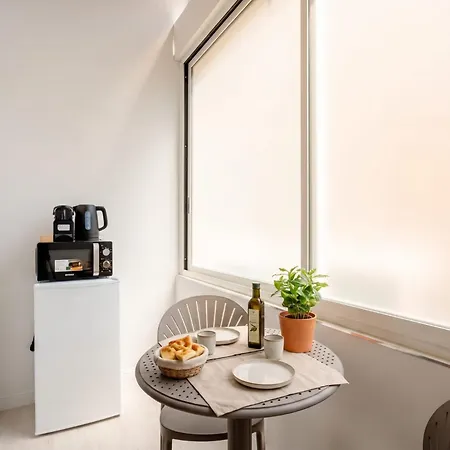 Hub 3 Aparthotel 3*